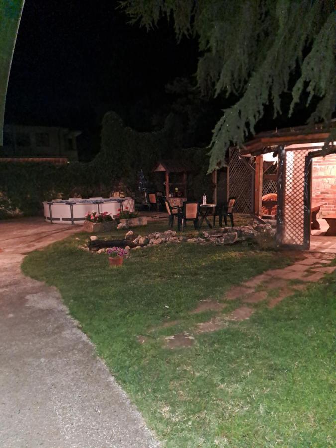 Къща За Гости -Хт Svilengrad Exterior foto